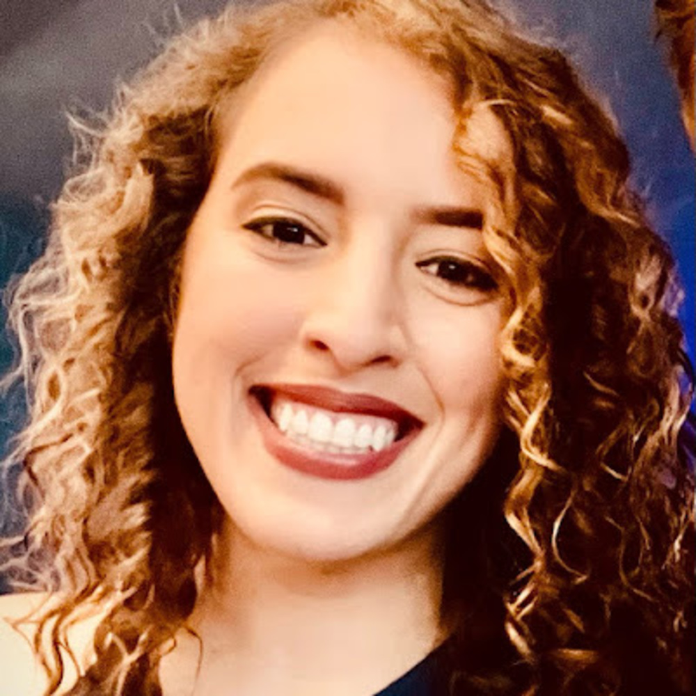 Meet your Posher, Corinne